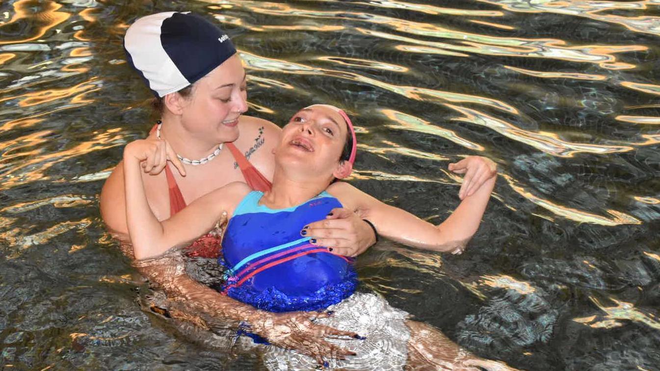 "Al agua!" - Talleres de hidroterapia para niños con parálisis cerebral de Valladolid y provincia