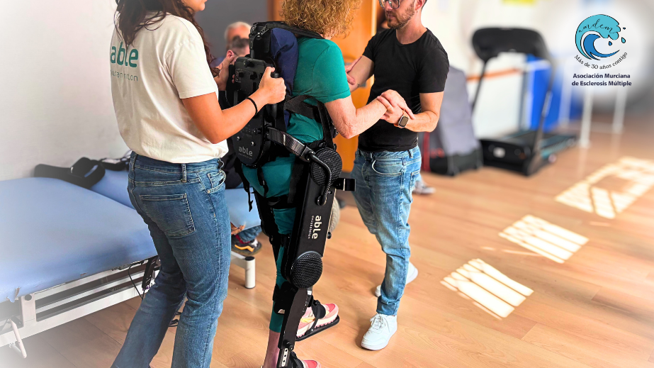 Proyecto de rehabilitación con exoesqueleto para personas con esclerosis múltiple